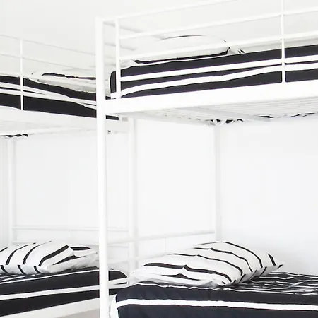 The 17 Party Hostel