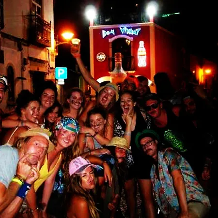 The 17 Party Hostal Lagos